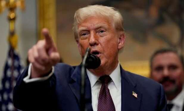 بھارت پر امریکی چابک! صدر ٹرمپ نے 25 فیصد مزید ٹیرف چسپاں کر دیا