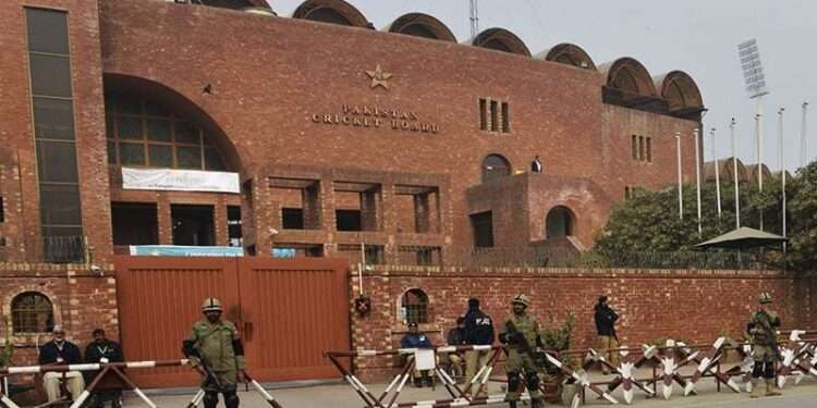 پی سی بی کا شاندار اقدام: نوجوان کرکٹرز کے تعلیمی اخراجات بھی بورڈ برداشت کرے گا