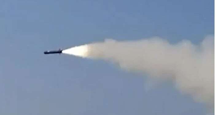 پاک فوج کا کامیاب تجربہ: فتح-4 گراؤنڈ لانچڈ کروز میزائل کی تربیتی آزمائش کامیاب