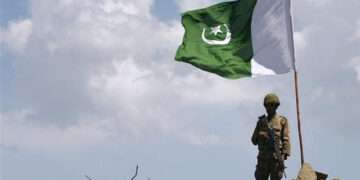 سروسز چیفس کا یوم دفاع پر شہدا اور ان کے خاندانوں کو خراج عقیدت