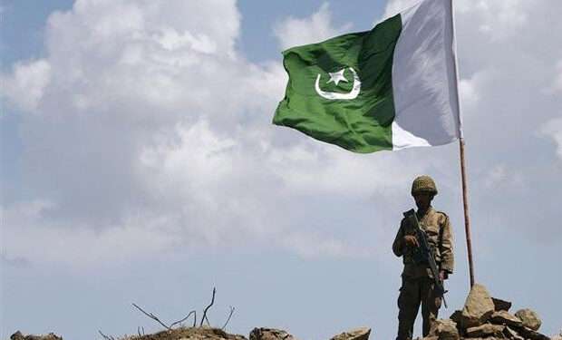 سروسز چیفس کا یوم دفاع پر شہدا اور ان کے خاندانوں کو خراج عقیدت