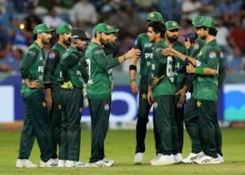 قومی کھلاڑیوں کا عزم: کرکٹ ہمیشہ باوقار انداز میں کھیلیں گے