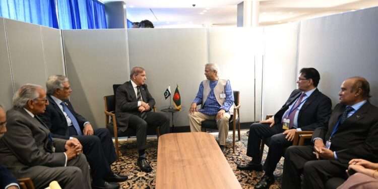 شہباز شریف اور پروفیسر محمد یونس کی نیویارک میں ملاقات