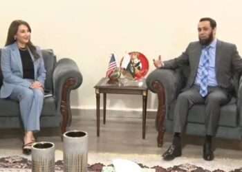 وفاقی وزیر اطلاعات عطا تارڑ سے امریکی ناظم الامور نٹیلی بیکر کی ملاقات