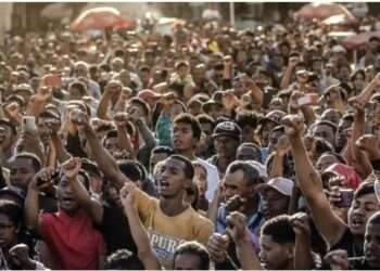 مڈغاسکر میں سیاسی بحران: صدر مبینہ طور پر ملک چھوڑ کر فرار