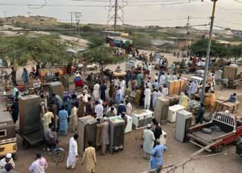 سہراب گوٹھ افغان کیمپ کی زمین پر ممکنہ قبضے کی کوششیں