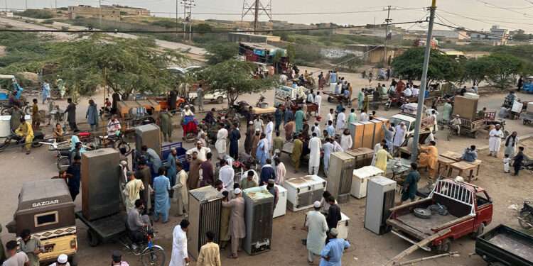 سہراب گوٹھ افغان کیمپ کی زمین پر ممکنہ قبضے کی کوششیں