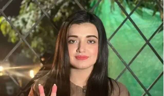 پی ٹی آئی کی کارکن فلک جاوید 14 روزہ جوڈیشل ریمانڈ پر جیل منتقل