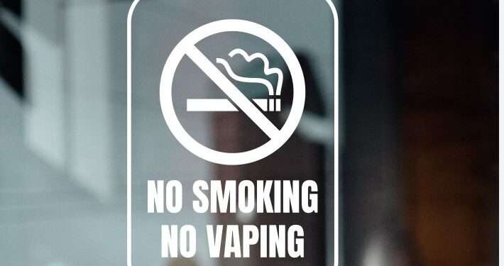 مالدیپ:  نئی نسل کیلئے تمباکو نوشی پر مکمل پابندی